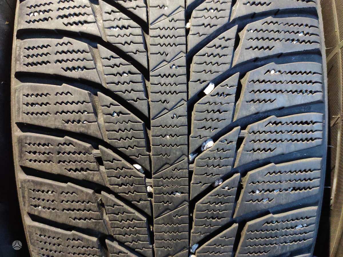 Semperit UniversaliosZiemines, winter 235/60 R18