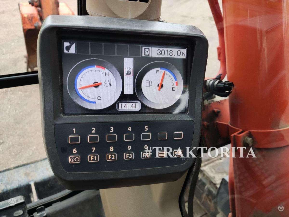 Hitachi ZAXIS 3018 moto/h, экскаваторы