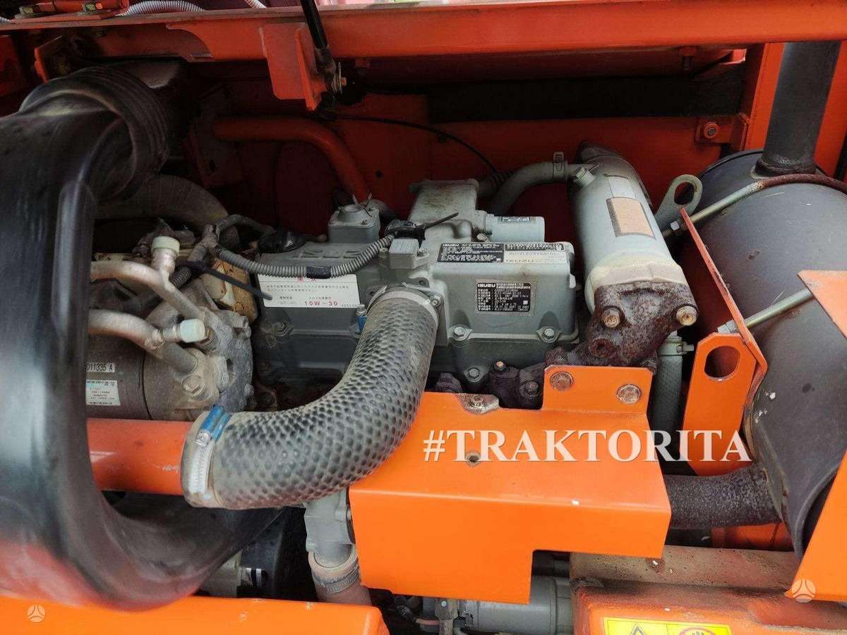 Hitachi ZAXIS 3018 moto/h, экскаваторы