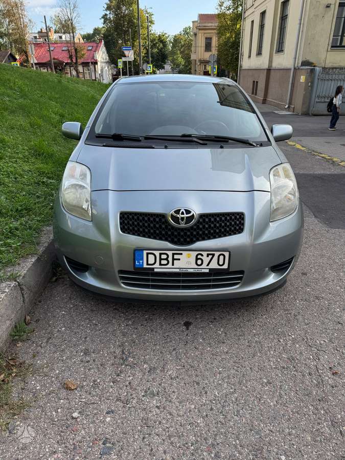 Toyota Yaris - 6