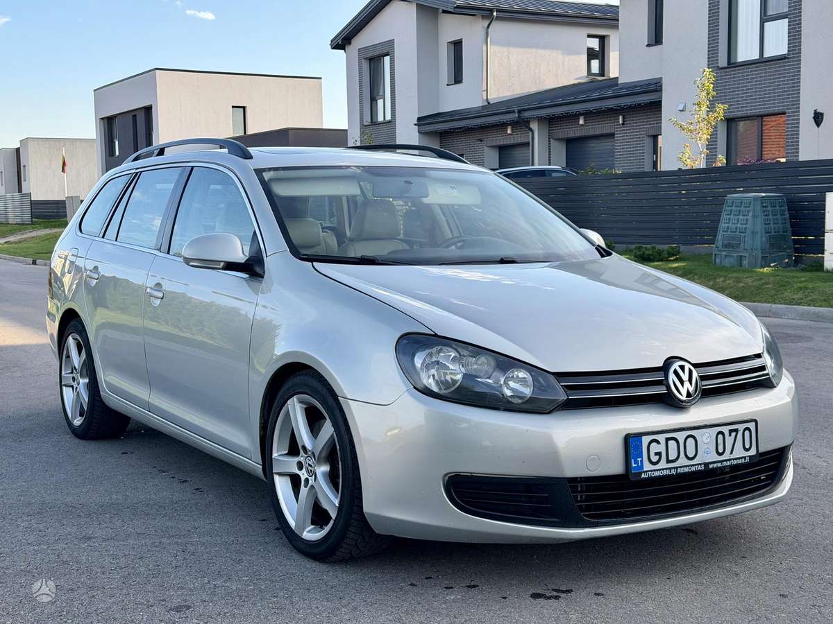 Volkswagen Golf - 6