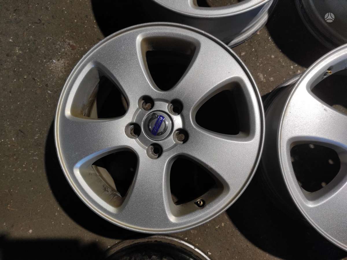 Volvo, lengvojo lydinio, R16