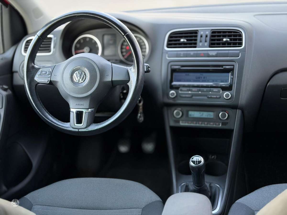 Volkswagen Polo - 9