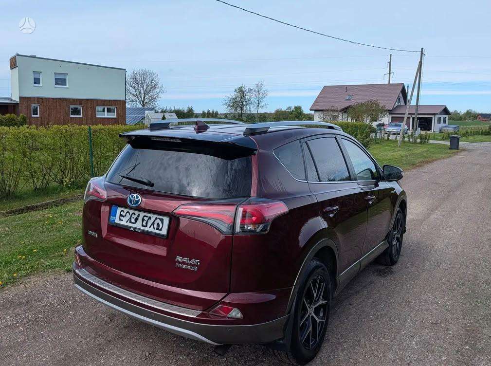 Toyota RAV4 - 4