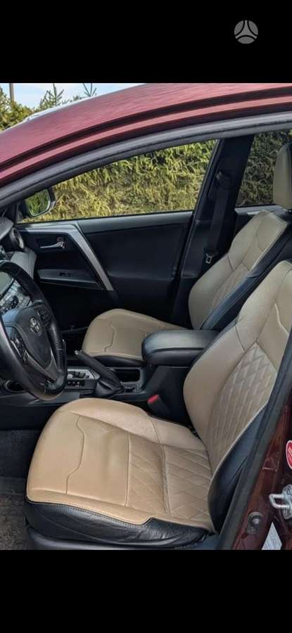 Toyota RAV4 - 7
