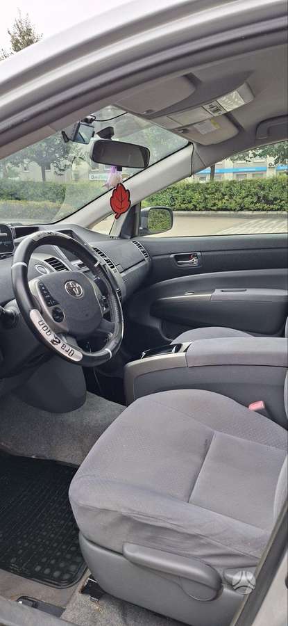 Toyota Prius - 9