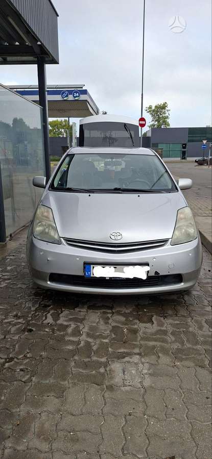 Toyota Prius - 11