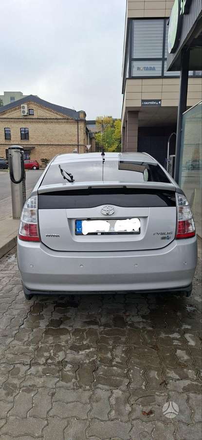 Toyota Prius - 12