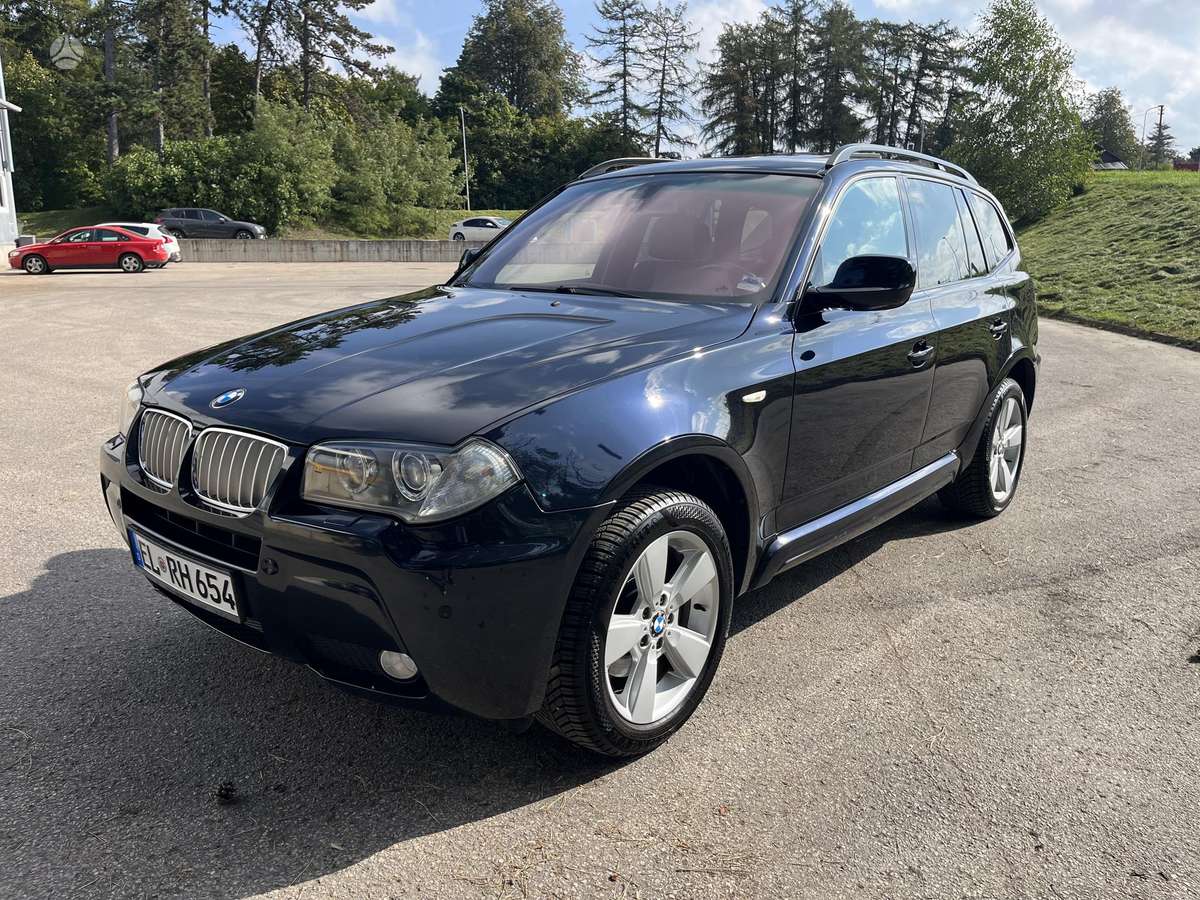 BMW X3, off-road / crossover