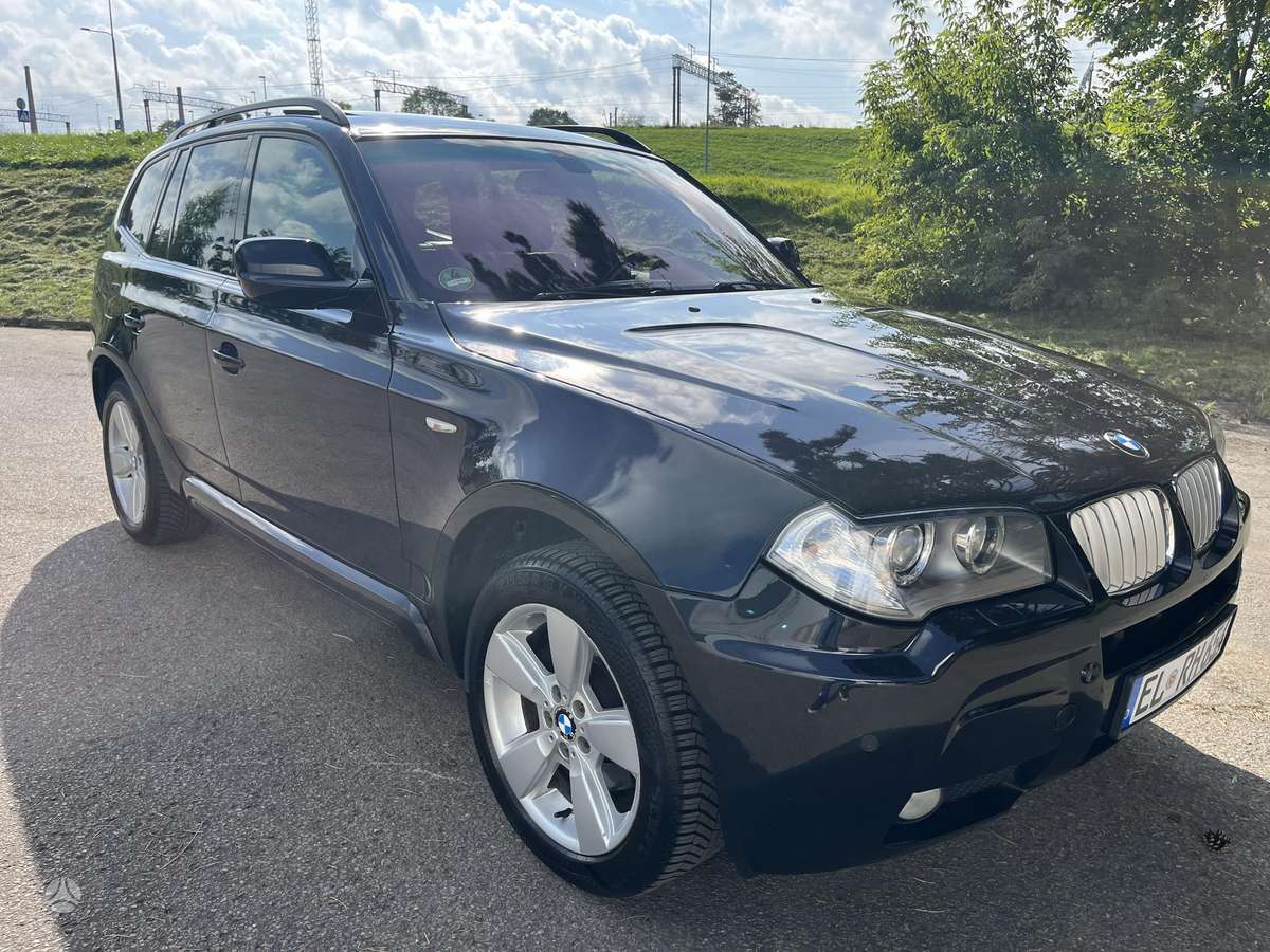 BMW X3, off-road / crossover