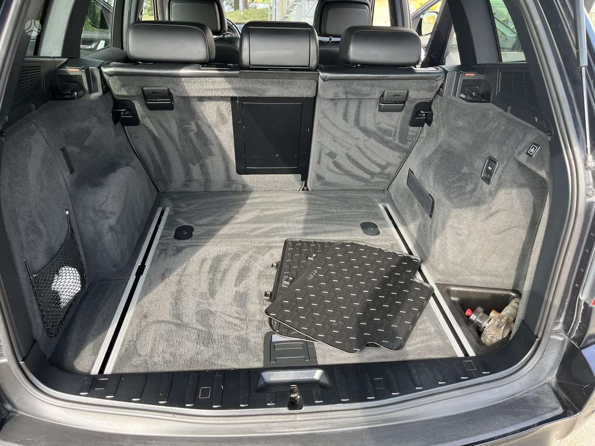 BMW X3, off-road / crossover
