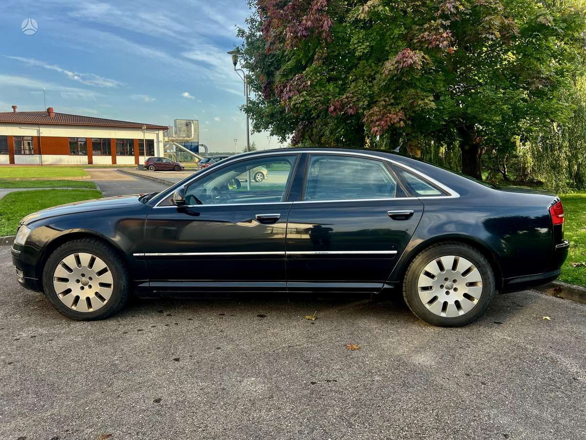Audi A8, 3.0 l., Седан