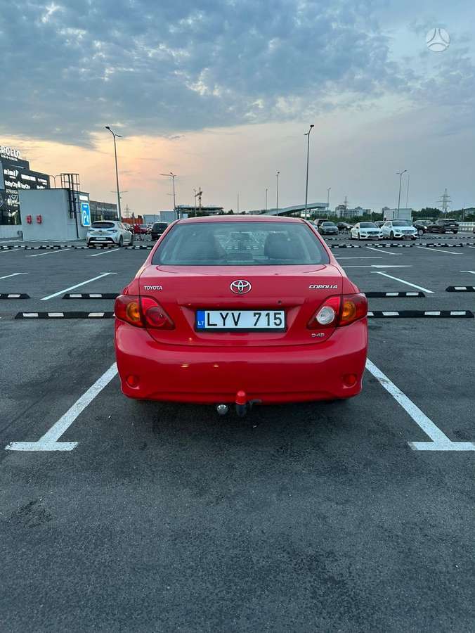 Toyota Corolla - 2