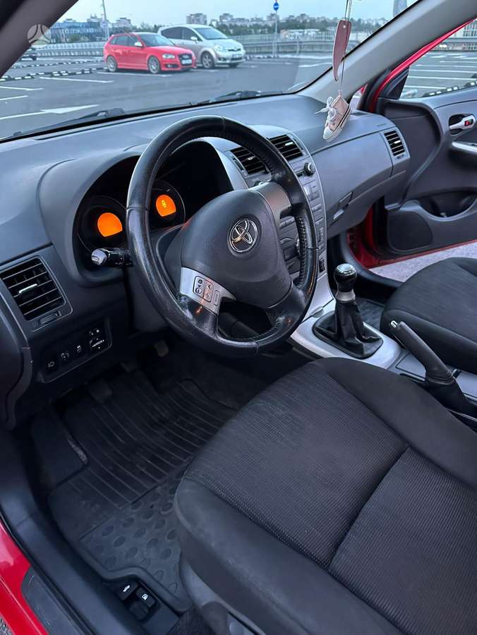 Toyota Corolla - 8