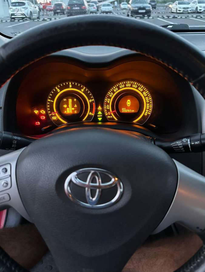 Toyota Corolla - 9