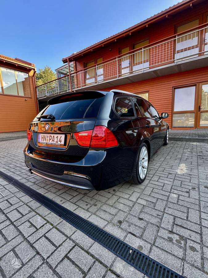 BMW 320, 2.0 l., universalas