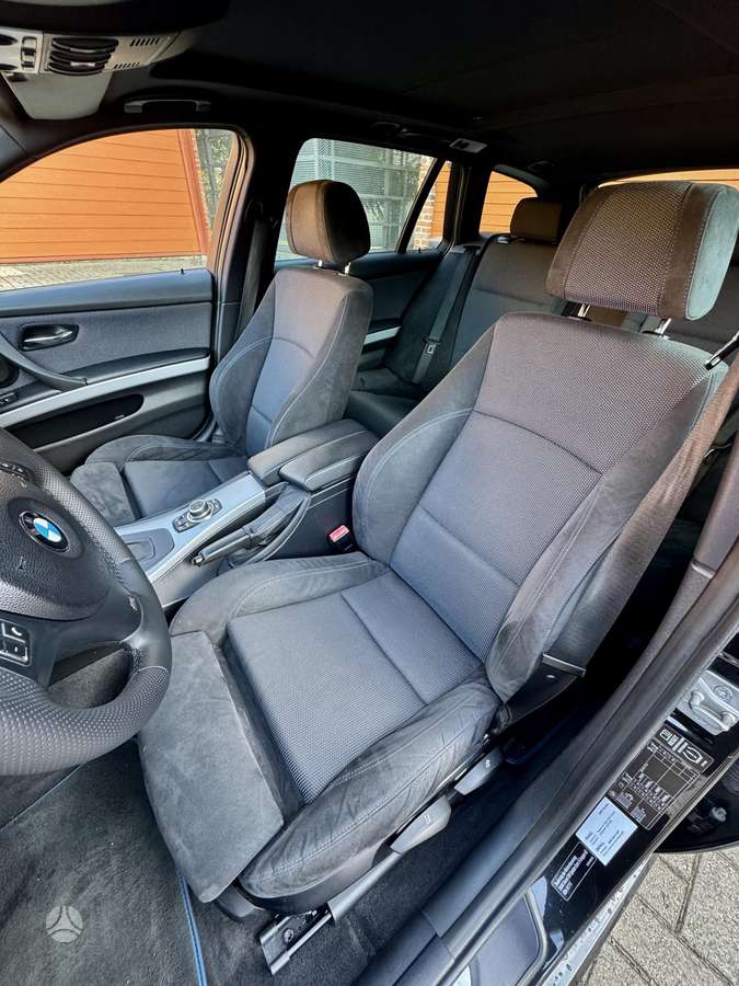 BMW 320, 2.0 l., wagon