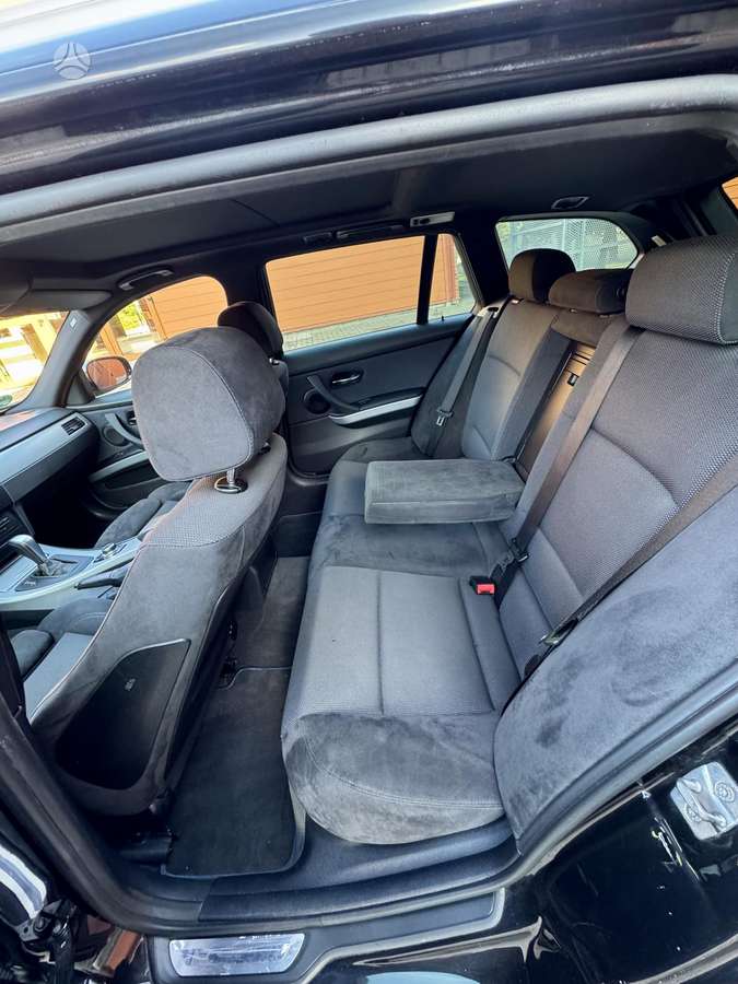 BMW 320, 2.0 l., wagon