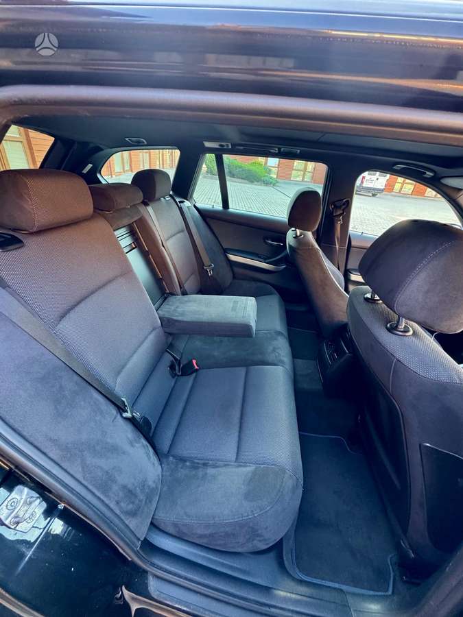 BMW 320, 2.0 l., wagon