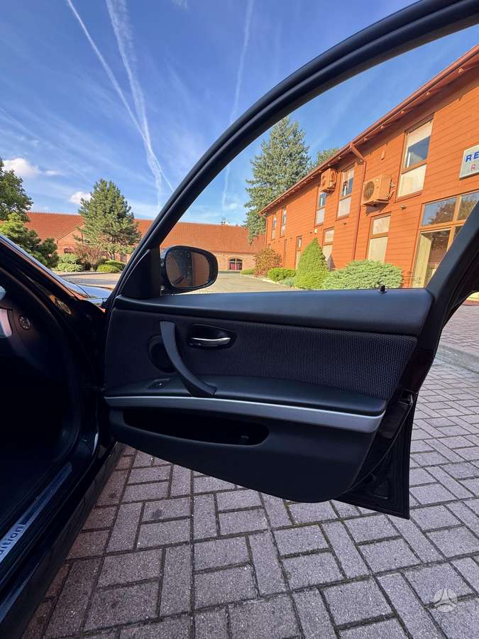 BMW 320, 2.0 l., universalas