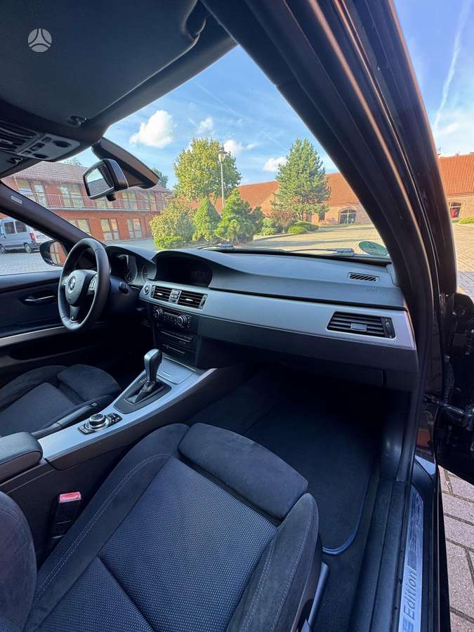 BMW 320, 2.0 l., wagon