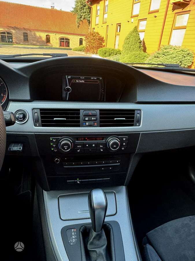 BMW 320, 2.0 l., wagon