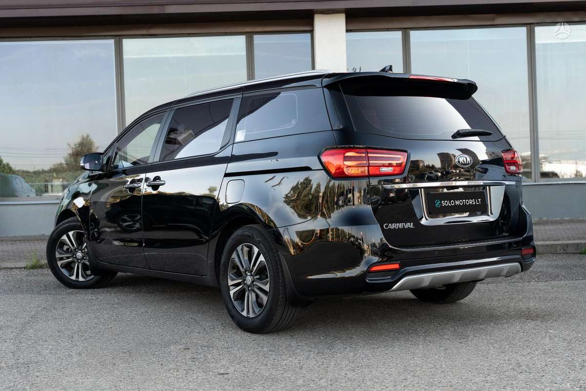 Kia Carnival, 2.2 l., Минивэн