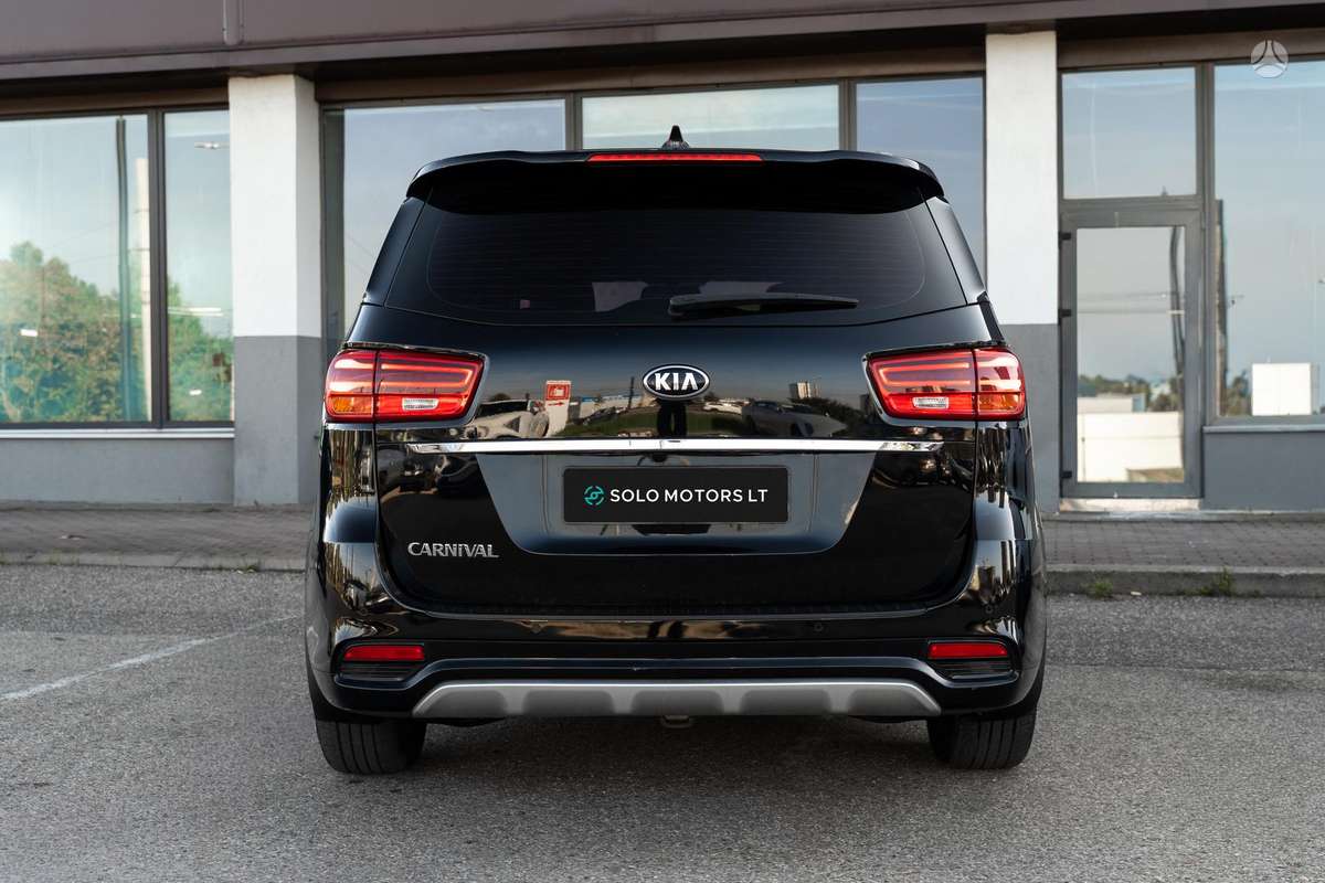 Kia Carnival, 2.2 l., Минивэн