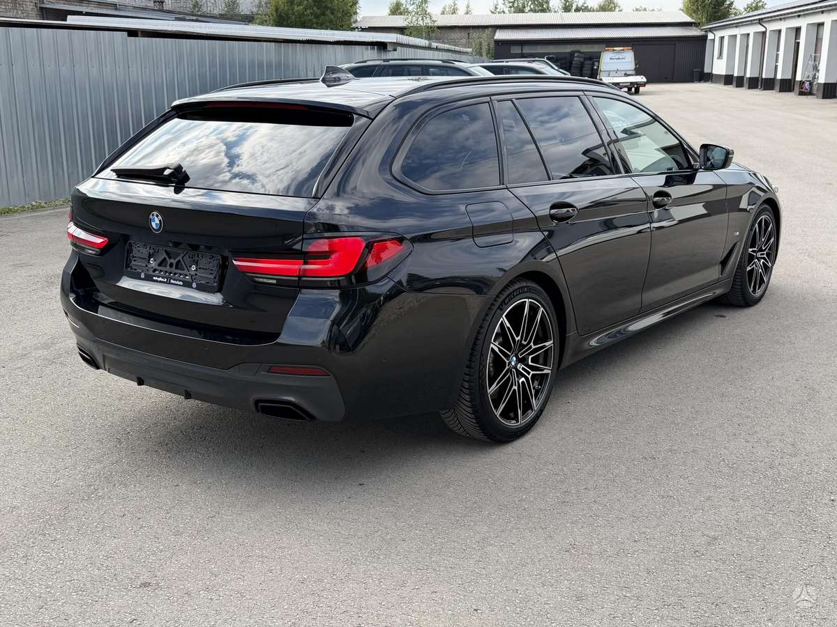 BMW 530, Универсал