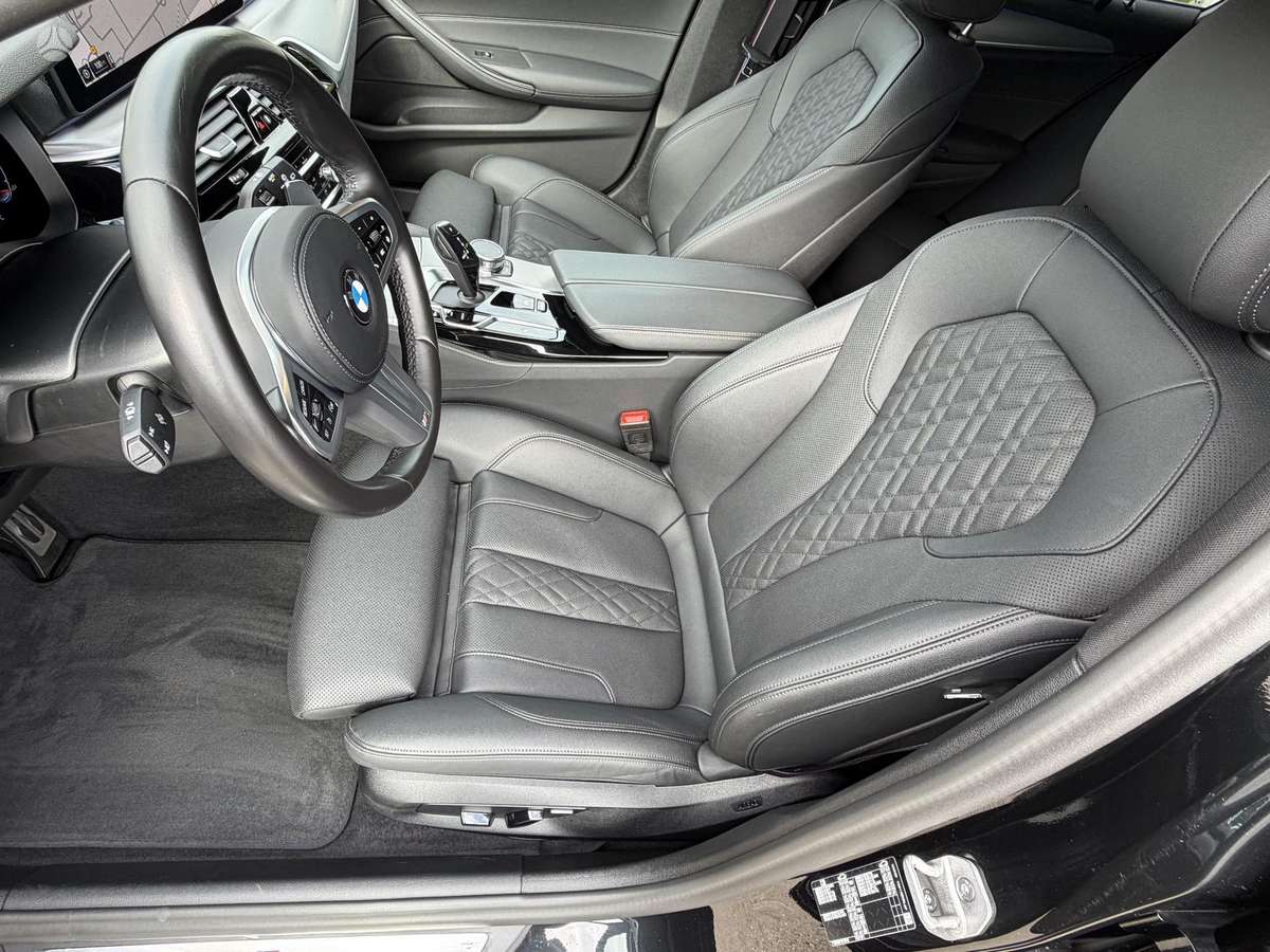 BMW 530, Универсал