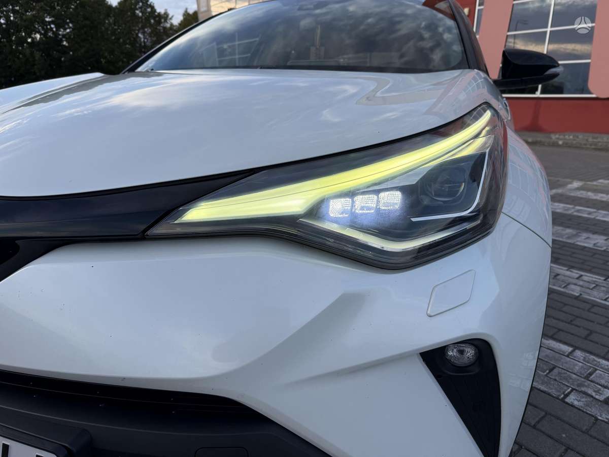 Toyota C-HR - 5