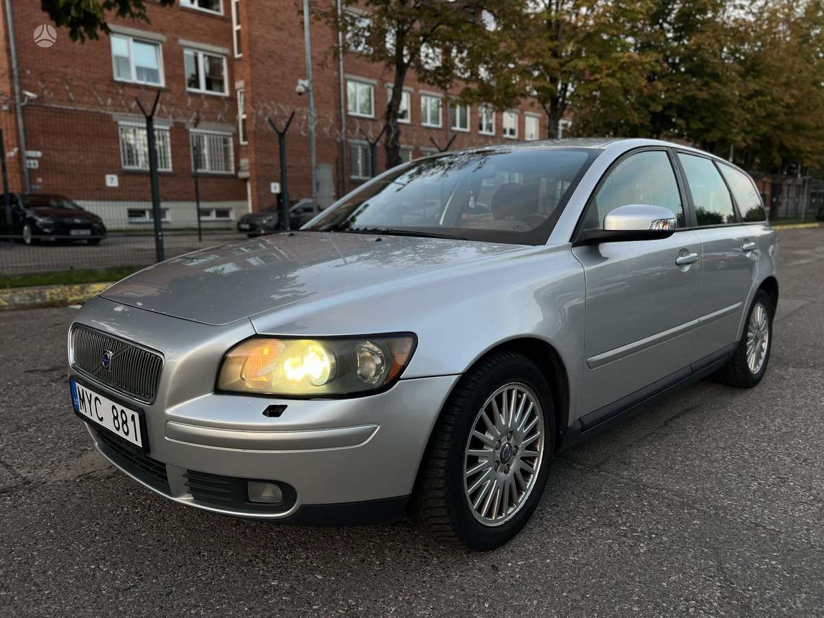 Volvo V50 - 2