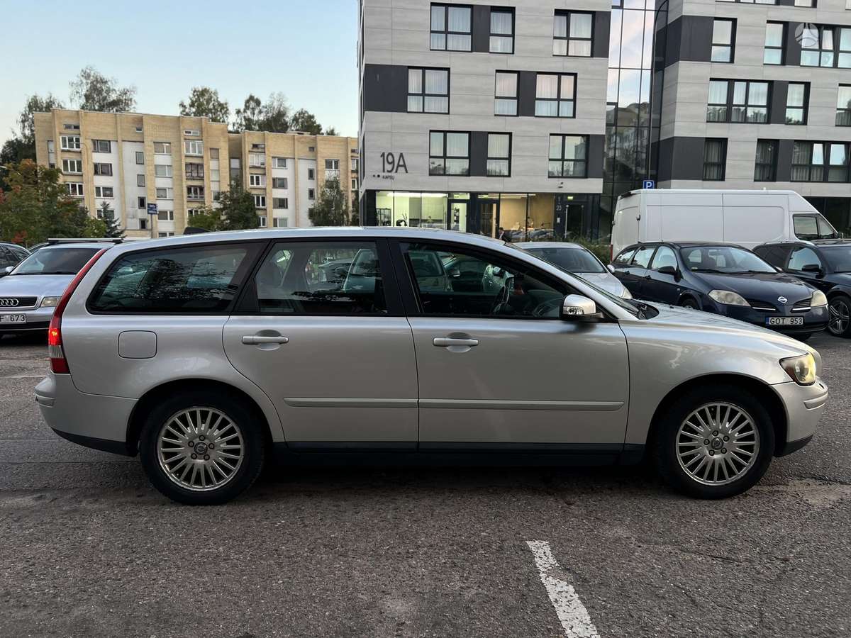 Volvo V50, 2.0 l., wagon