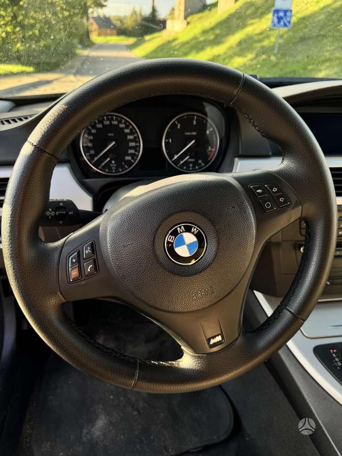 BMW 318, 2.0 l., wagon