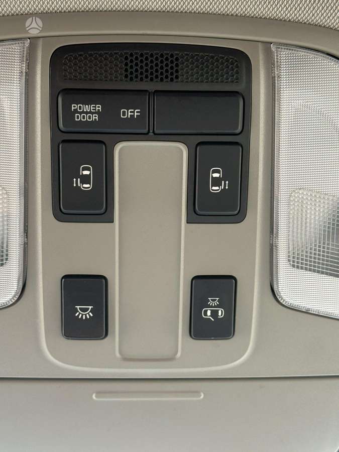 Kia Carnival, 2.2 l., Минивэн