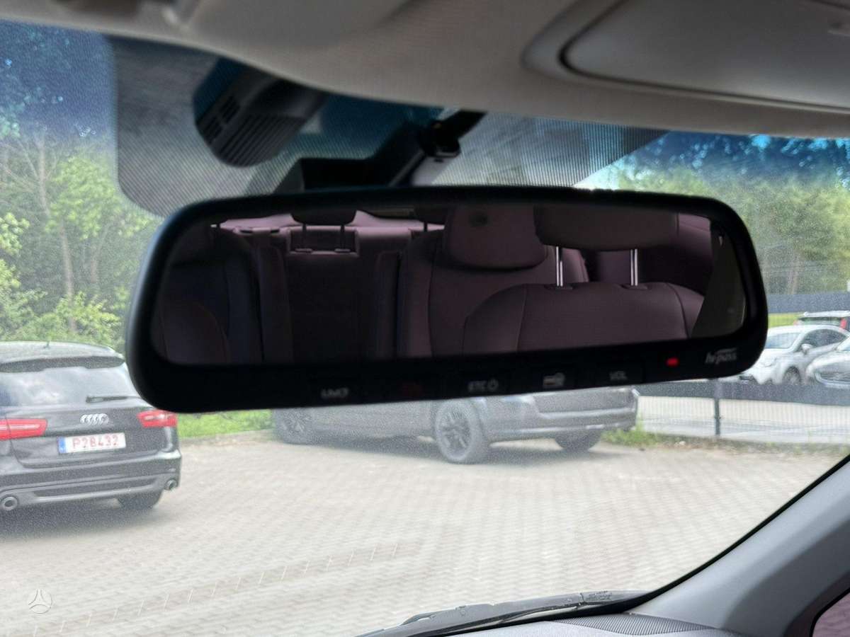 Kia Carnival, 2.2 l., Минивэн