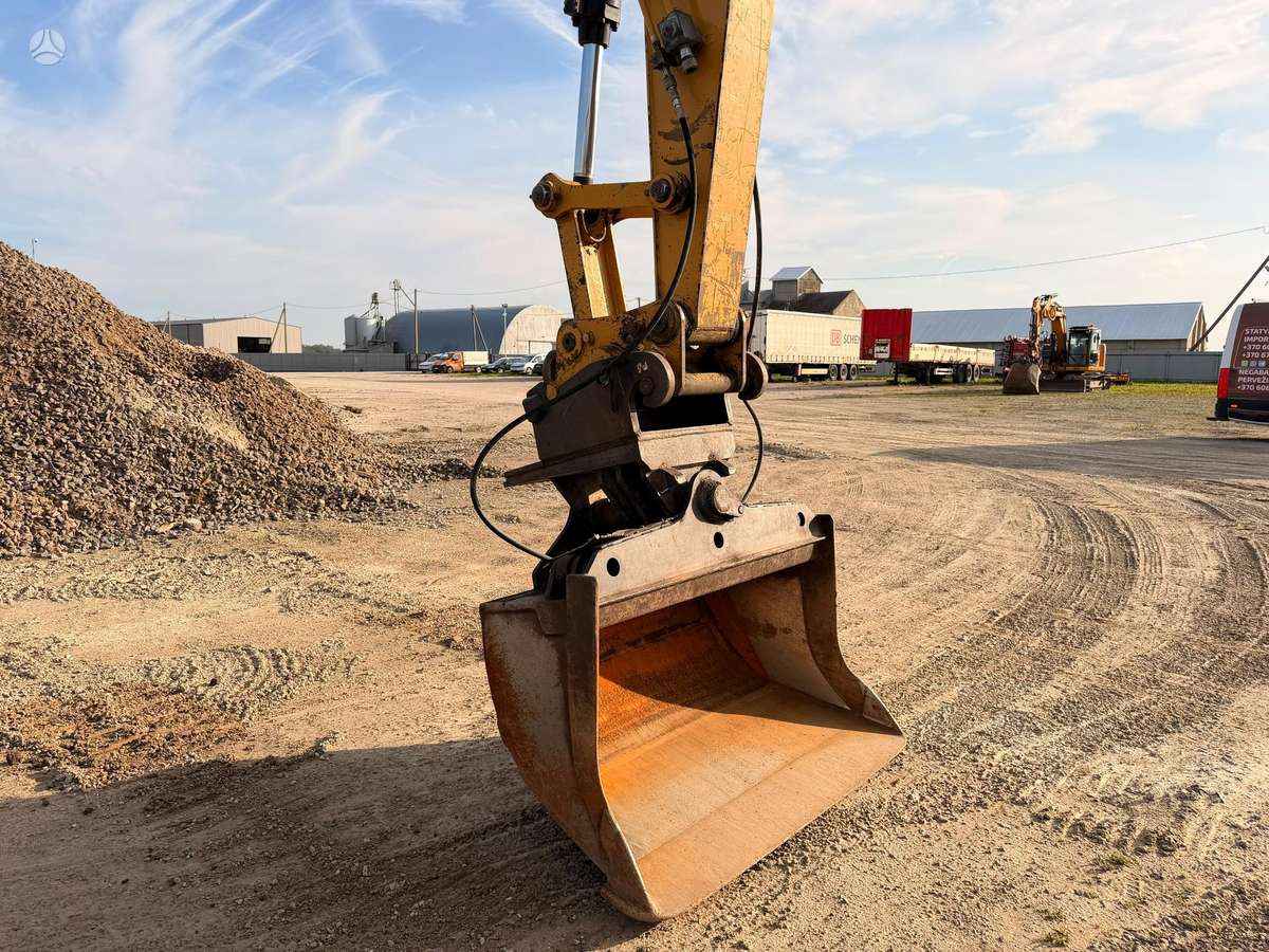 Caterpillar 315 DL , 18500 kg, экскаваторы