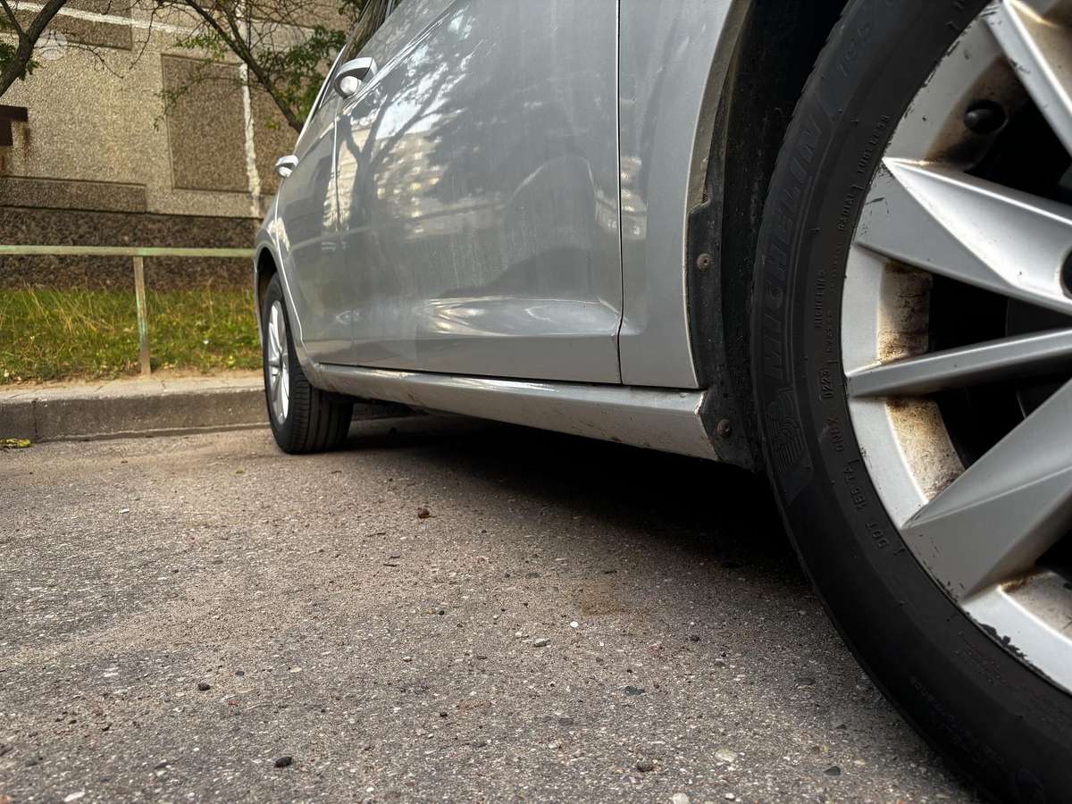 Volkswagen Golf - 9