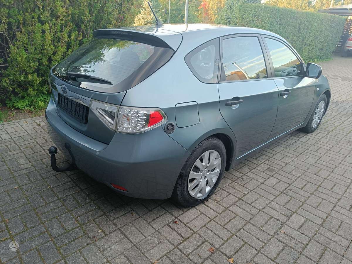 Subaru Impreza, Хэтчбек