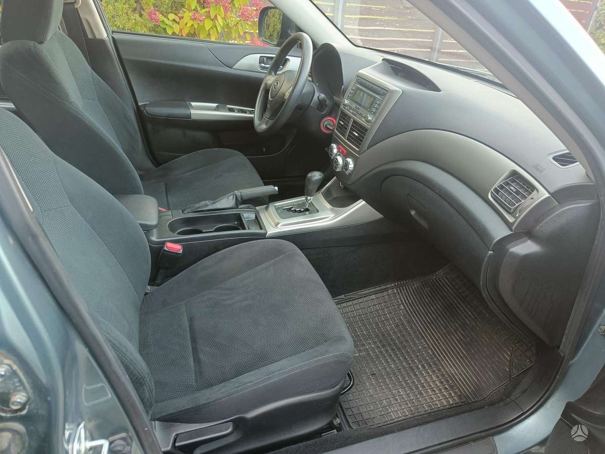 Subaru Impreza - 8