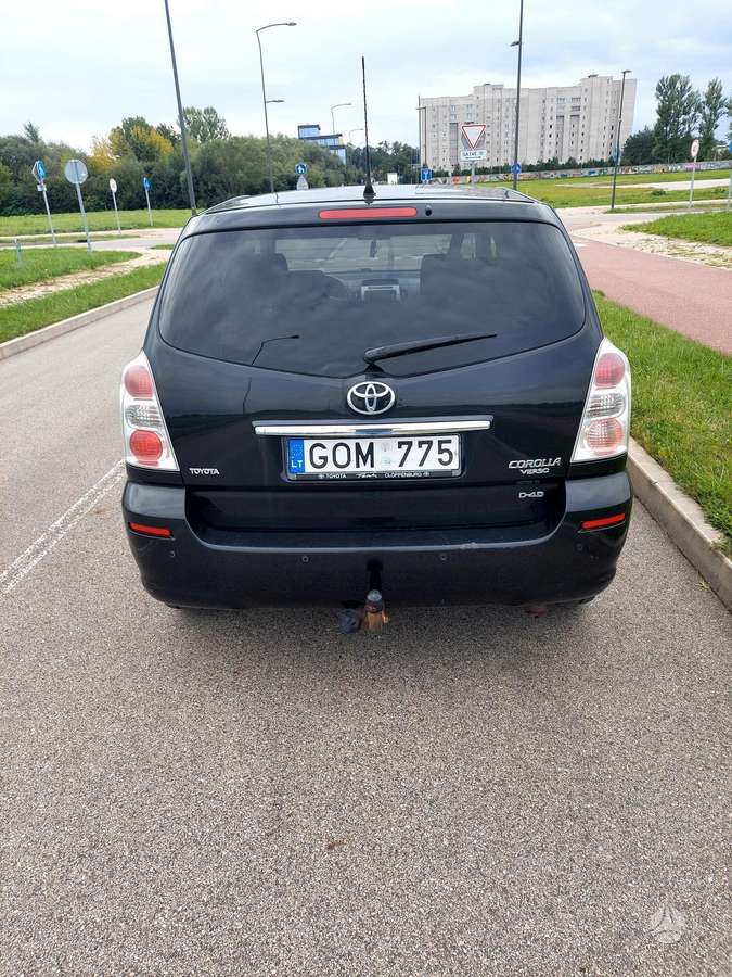 Toyota Corolla Verso - 4