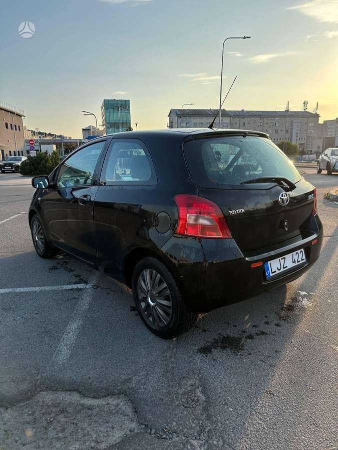 Toyota Yaris - 2