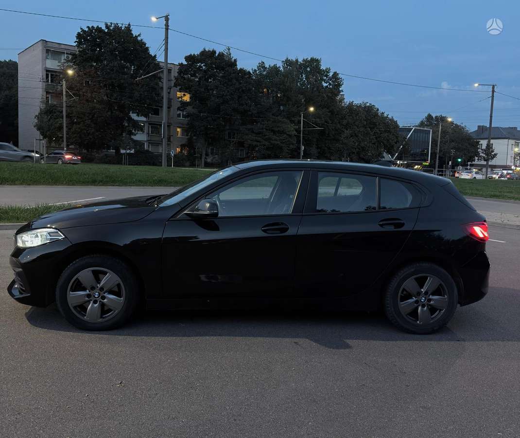 BMW 116, 1.5 l., hatchback
