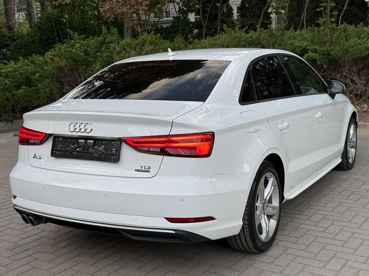 Audi A3, 2.0 l., sedanas