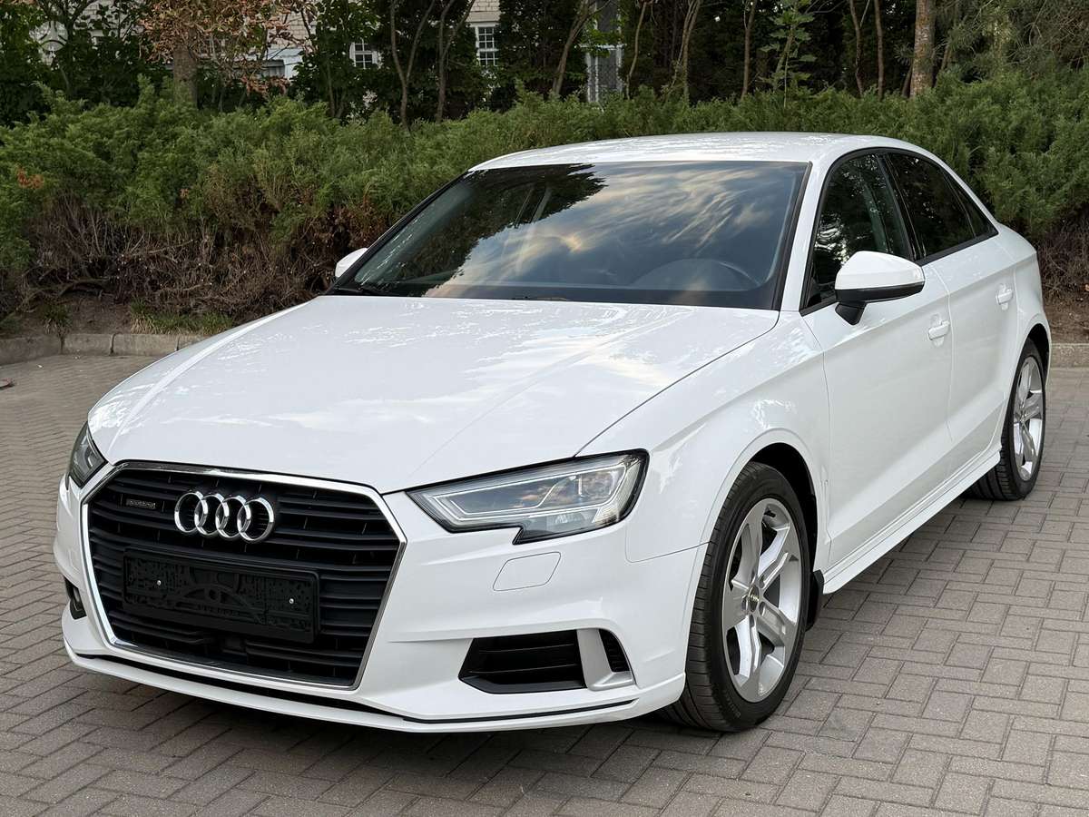 Audi A3, 2.0 l., saloon / sedan