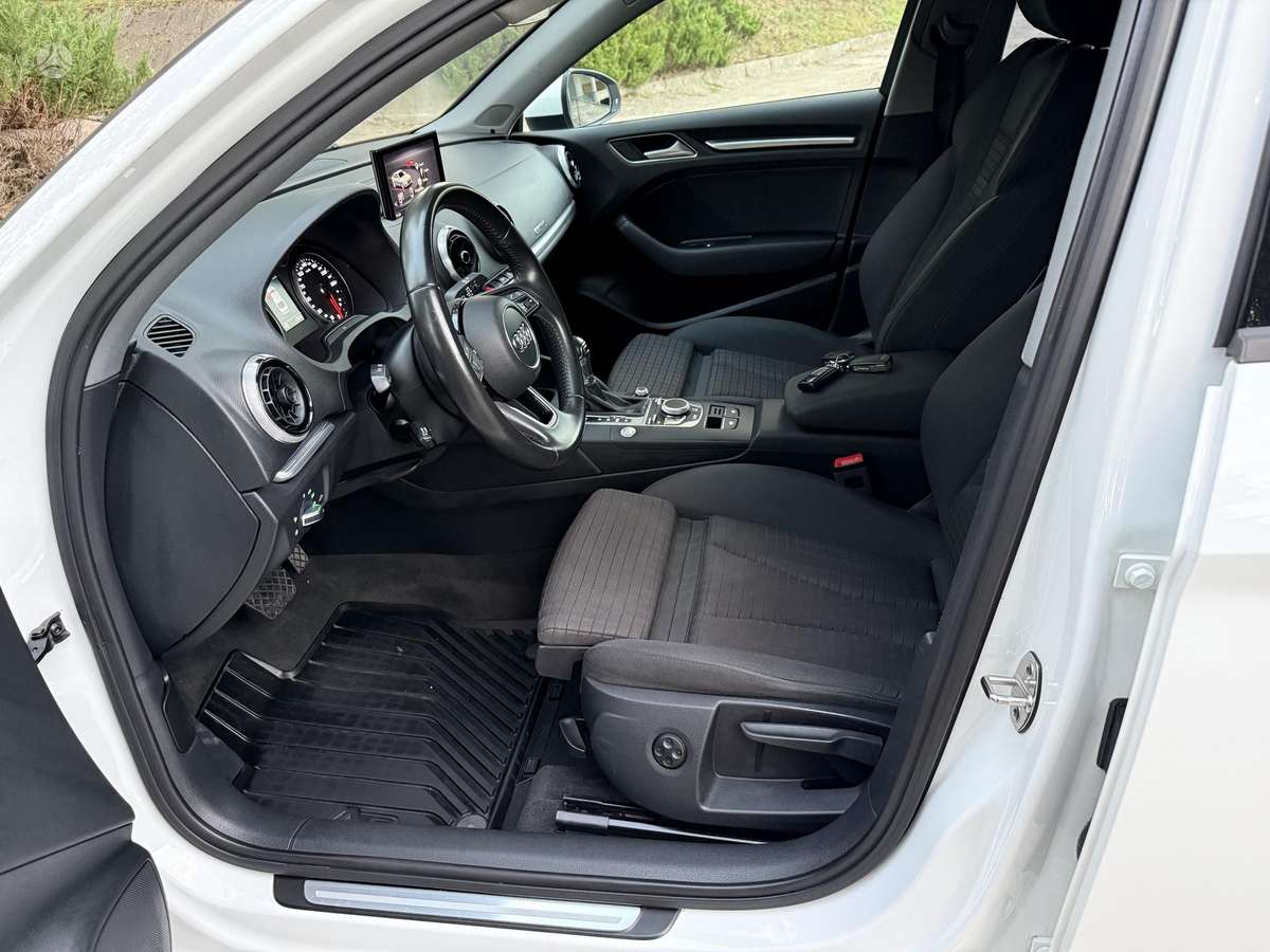 Audi A3, 2.0 l., Седан