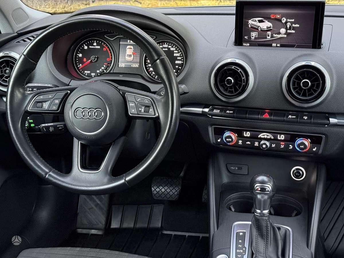 Audi A3, 2.0 l., sedanas