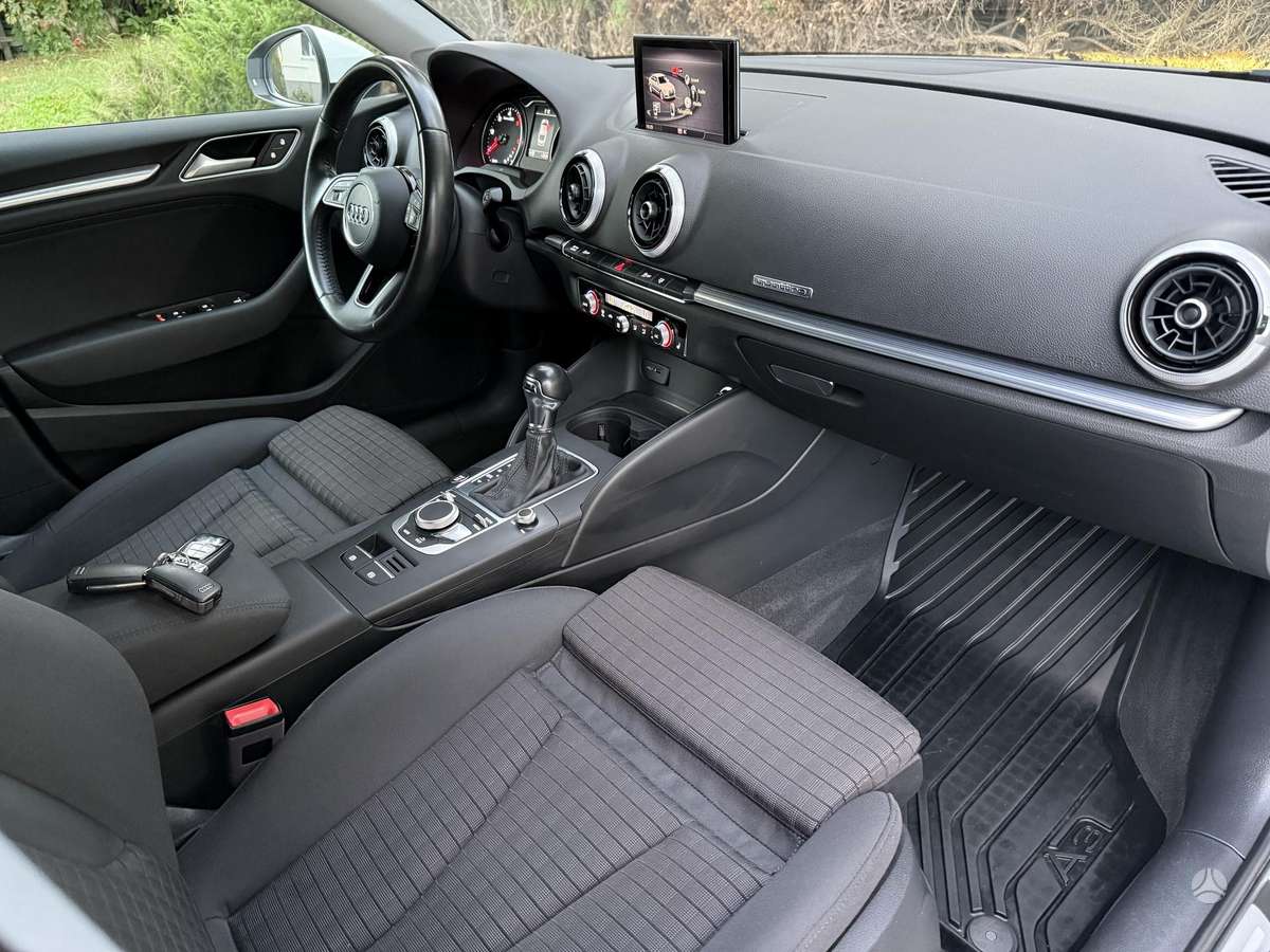 Audi A3, 2.0 l., Седан