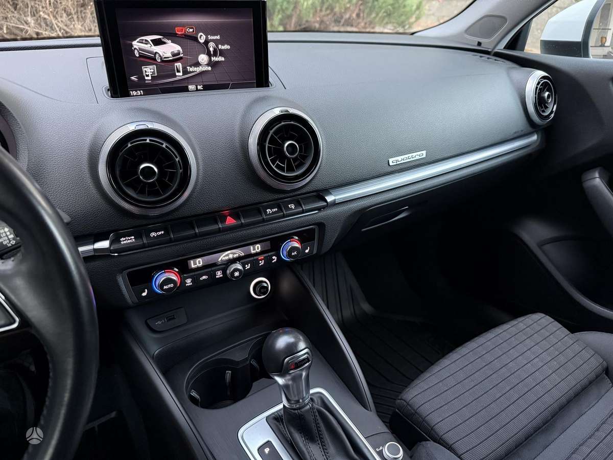 Audi A3, 2.0 l., Седан
