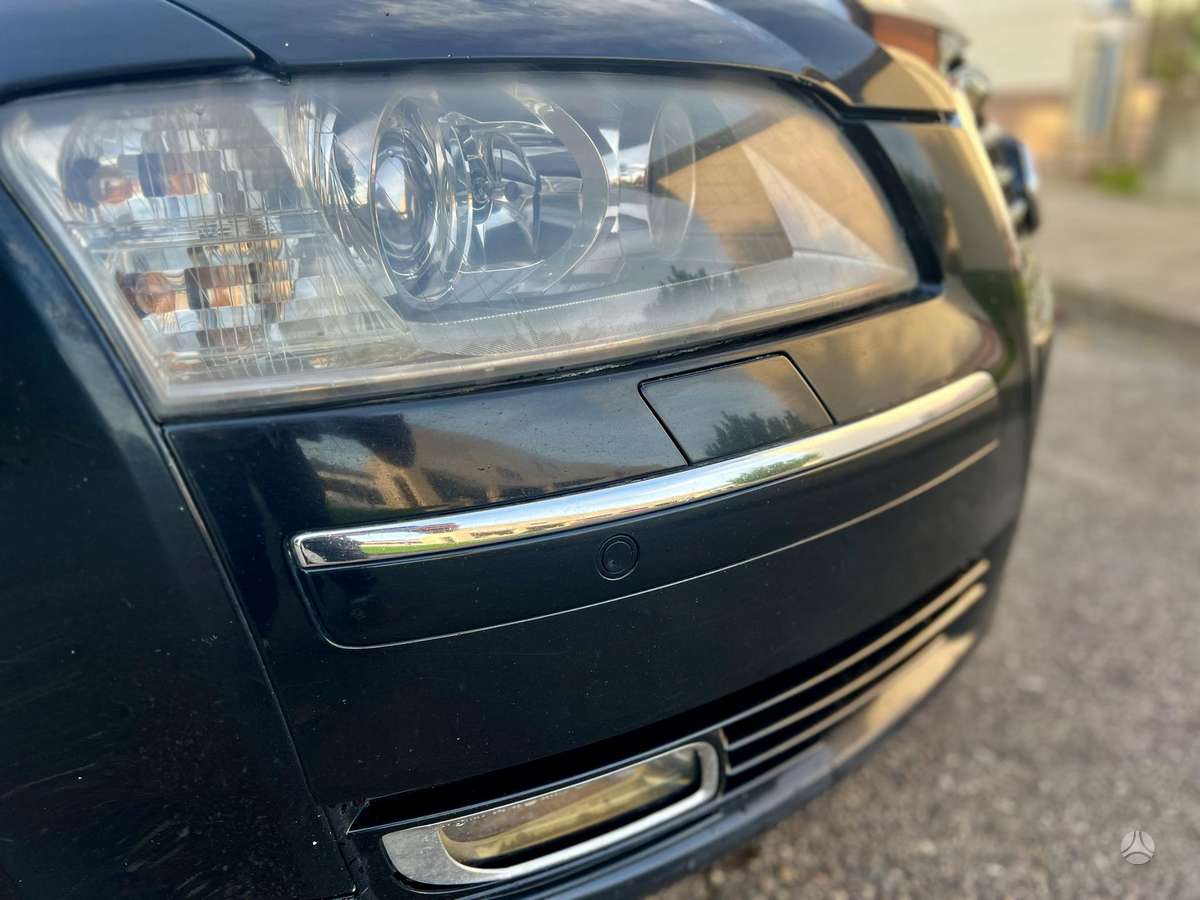 Audi A8, 3.0 l., Седан